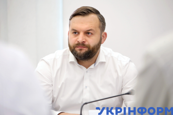 zastupnyk-holovy-ukrtransbezpeky-yevhen-zborovskyi-vziav-uchast-u-prezentatsii-manifestu-nulovoi-smertnosti-na-dorohakh